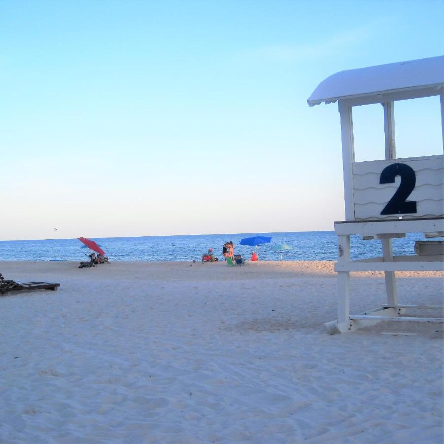 Budget Friendly Condo Perfect For A Romantic Getaway Within Walking Distance To The Beach! 海湾海岸 外观 照片