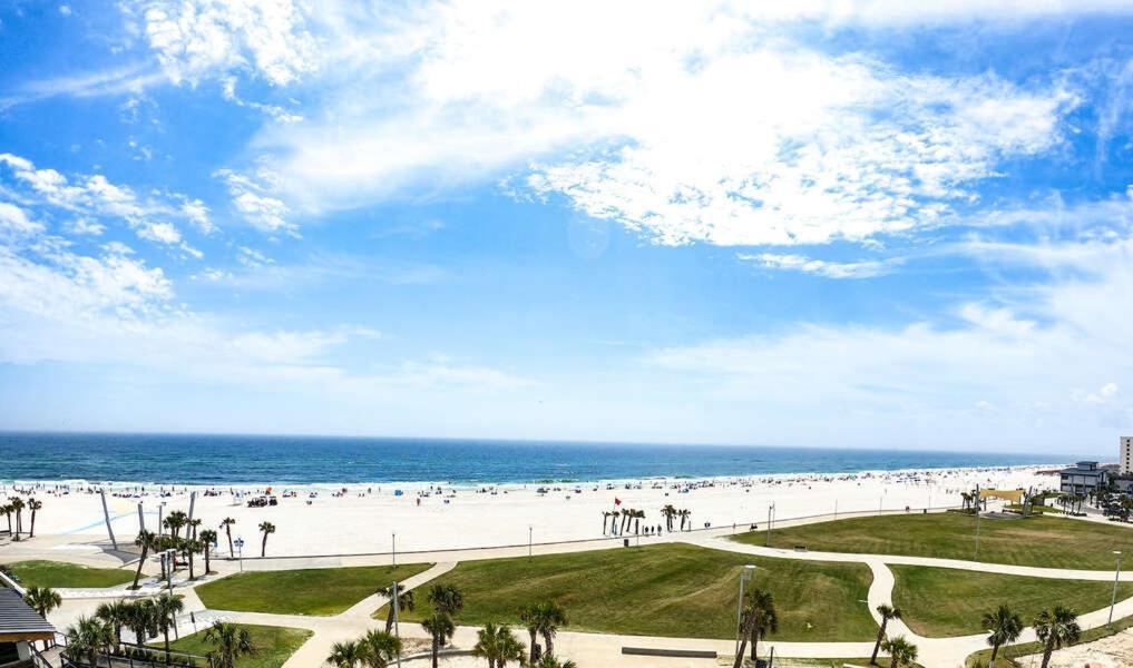 Budget Friendly Condo Perfect For A Romantic Getaway Within Walking Distance To The Beach! 海湾海岸 外观 照片