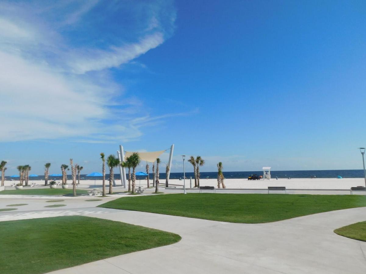 Budget Friendly Condo Perfect For A Romantic Getaway Within Walking Distance To The Beach! 海湾海岸 外观 照片